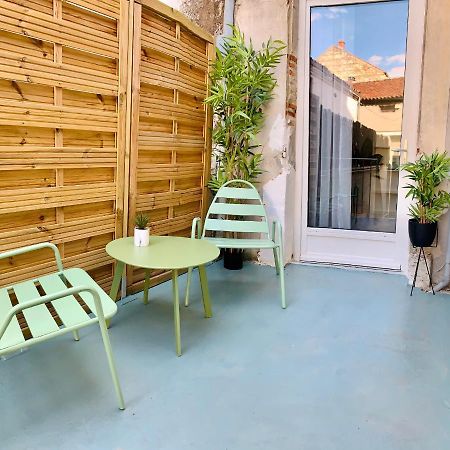 LE DUMON 2 - T2 avec GARAGE - TERRASSE - WiFi - Gare à 200m Apartamento Agen Exterior foto