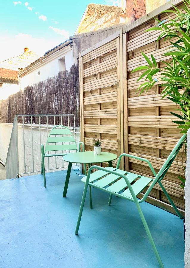 LE DUMON 2 - T2 avec GARAGE - TERRASSE - WiFi - Gare à 200m Apartamento Agen Exterior foto